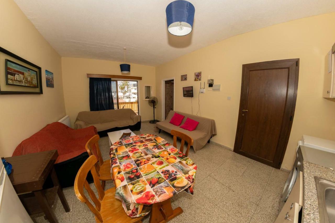 George Apartments Center Ayia Napa Esterno foto