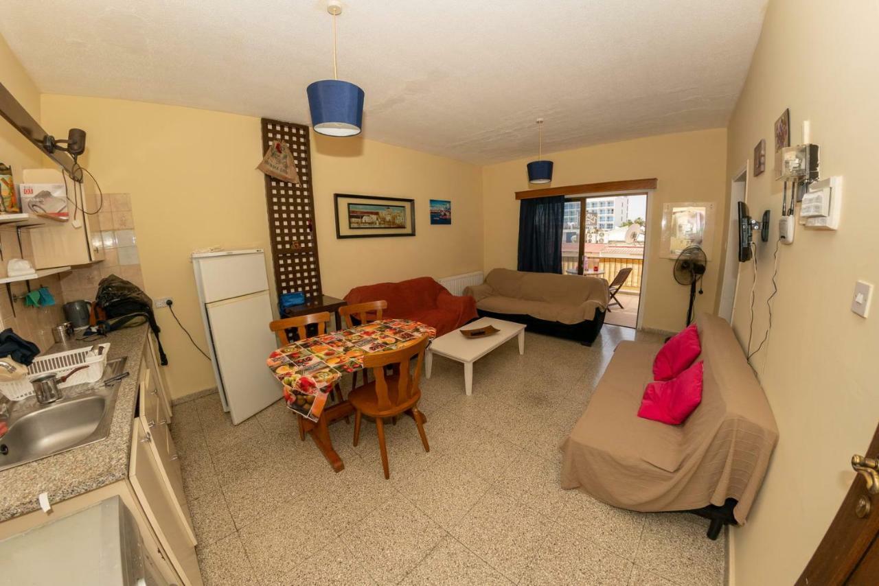 George Apartments Center Ayia Napa Esterno foto